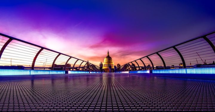 London City - Purple Foot Bridge